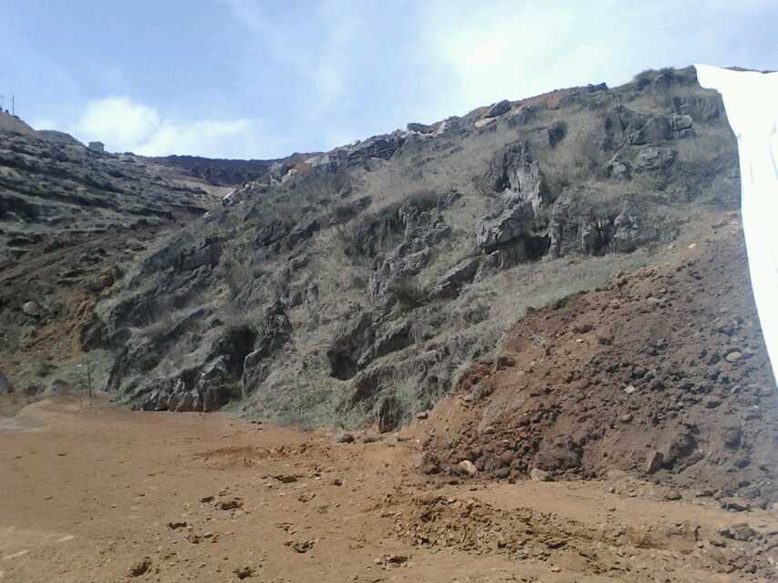 壩坡防浪護(hù)坡土工膜施工過程 土工膜價格貴嗎？