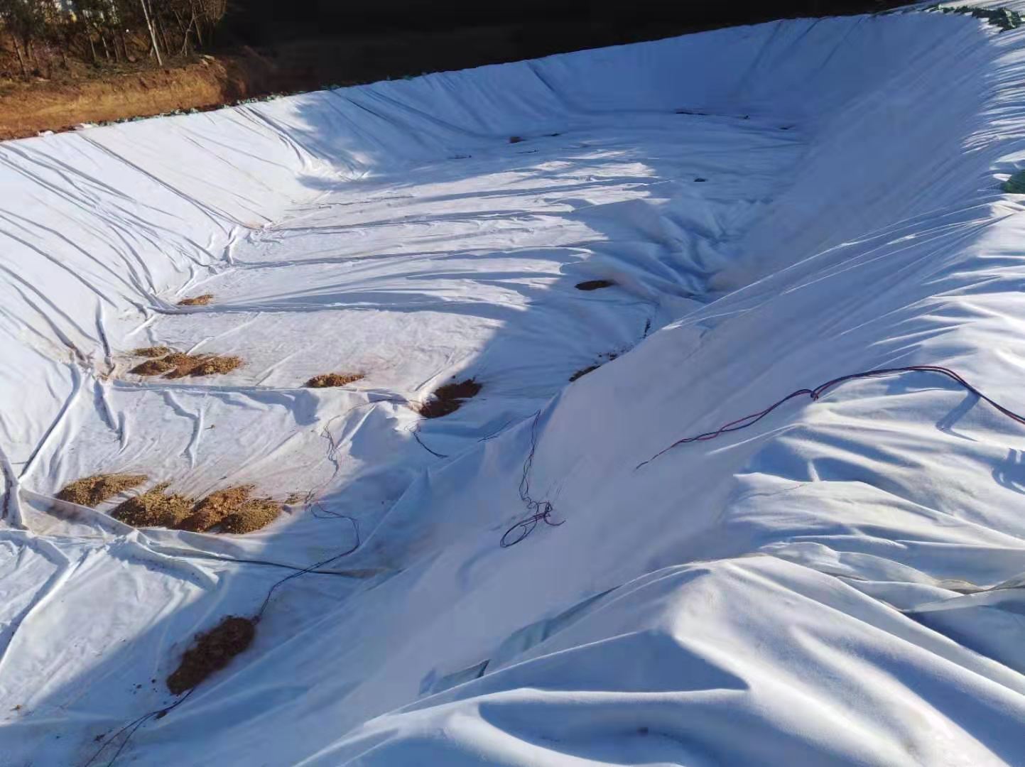 PE土工膜防滲性能達到多少可滿足填埋場防滲要求？